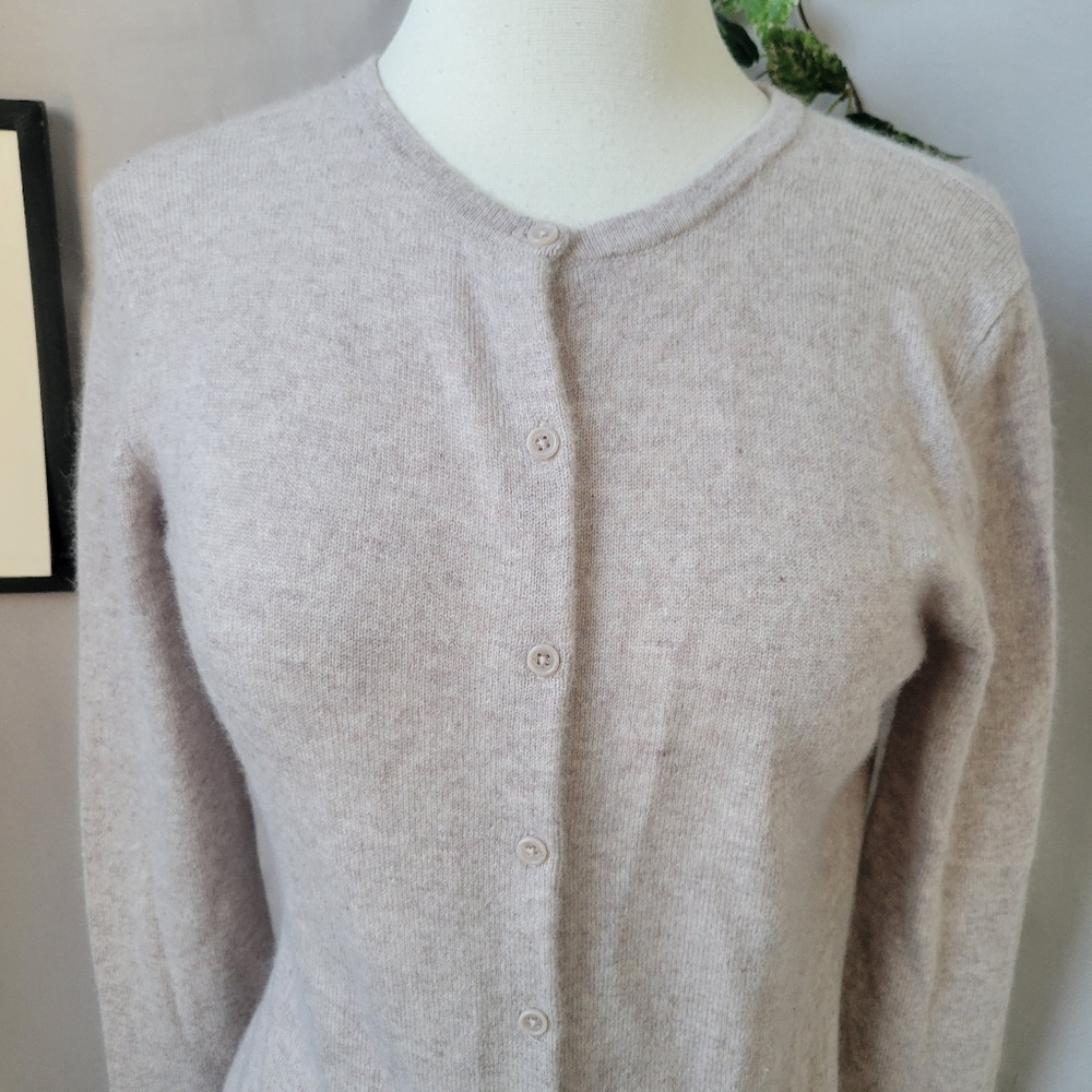 Garnet Hill Essential Cashmere Retro Cardigan Sweater Oatmeal Heather XS - Picture 3 of 14